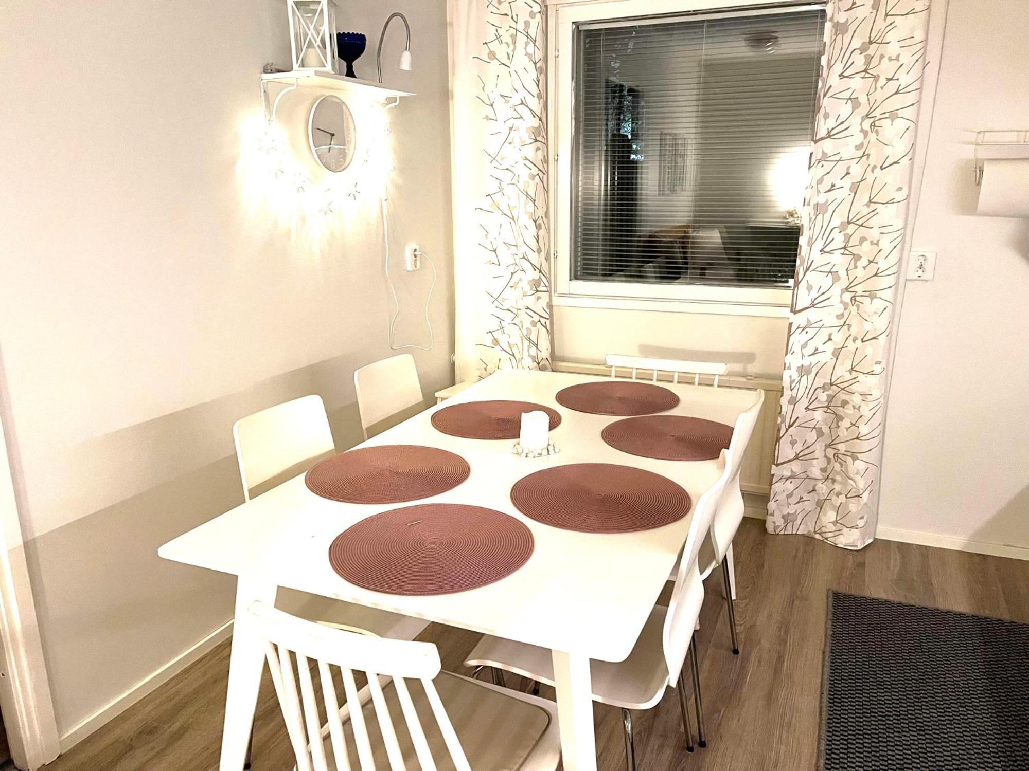Nice And Cozy Townhouse Rovaniemi Exteriér fotografie